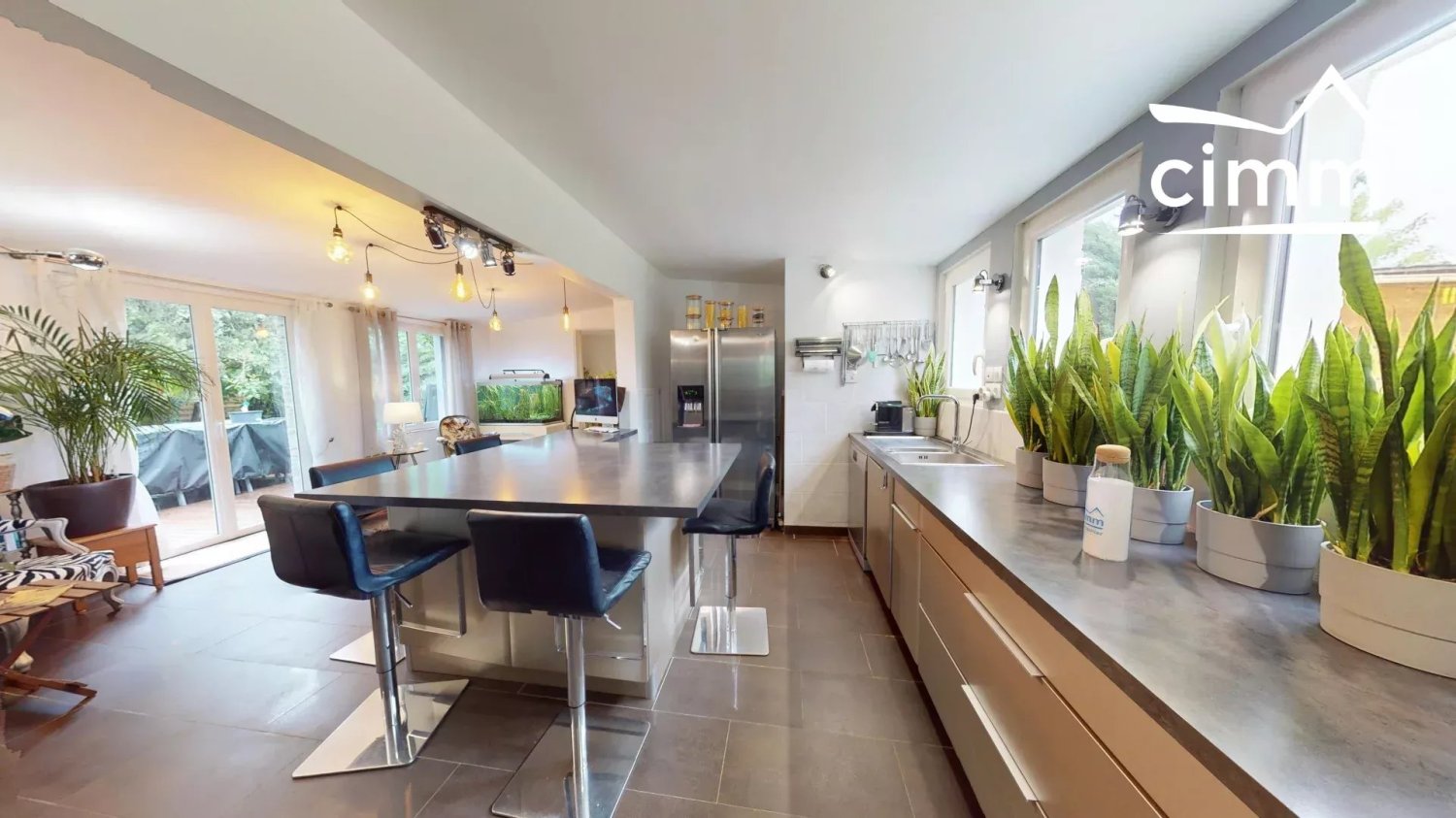 4 bedrooms Villa in Orleans, France No. 275744