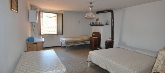 5 rooms House in Dongo, Italy No. 93438 11