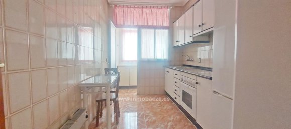 3 bedrooms Apartment in Baeza, Spain No. 167503 3