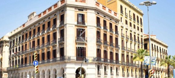 Ático de 3 dormitorios en Ciudad Vieja, Spain No. 173690 47