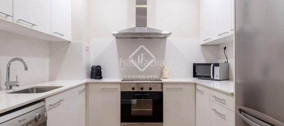 Ático de 3 dormitorios en Ciudad Vieja, Spain No. 173690 14