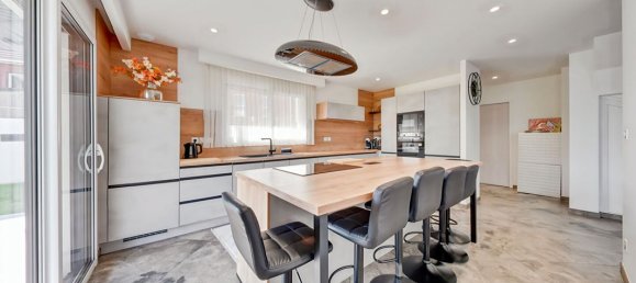 4 bedrooms House in Ifs, France No. 356495 7