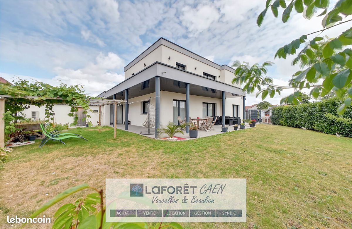 4 bedrooms House in Ifs, France No. 356495