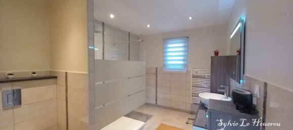 Casa de 6 dormitorios en Saint-Quay-Perros, France No. 195622 13