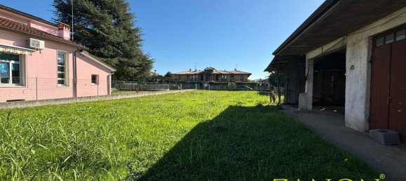 Коммерческая недвижимость 813м² в Гориция, Италия № 269469 7