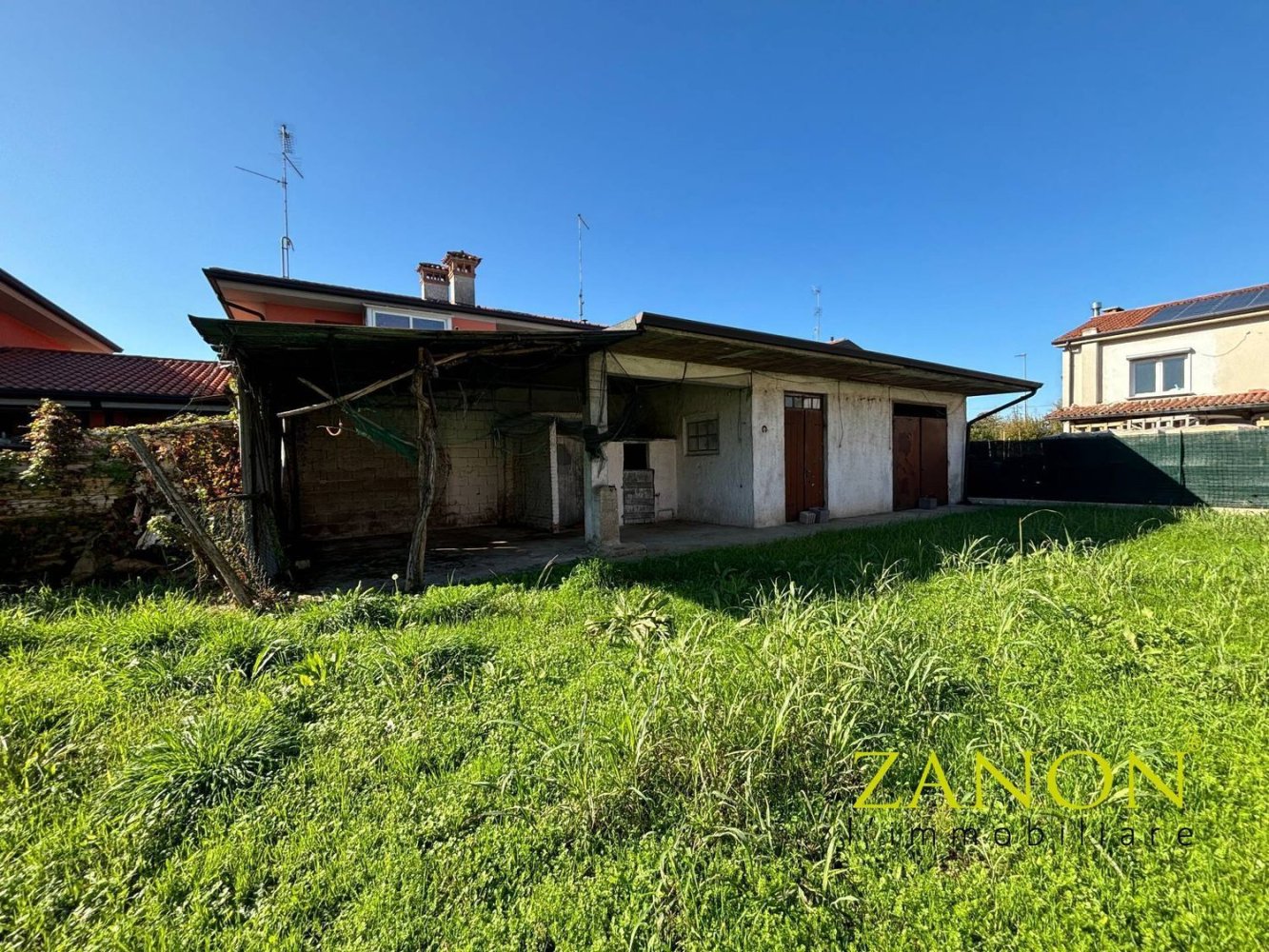 Коммерческая недвижимость 813м² в Гориция, Италия № 269469