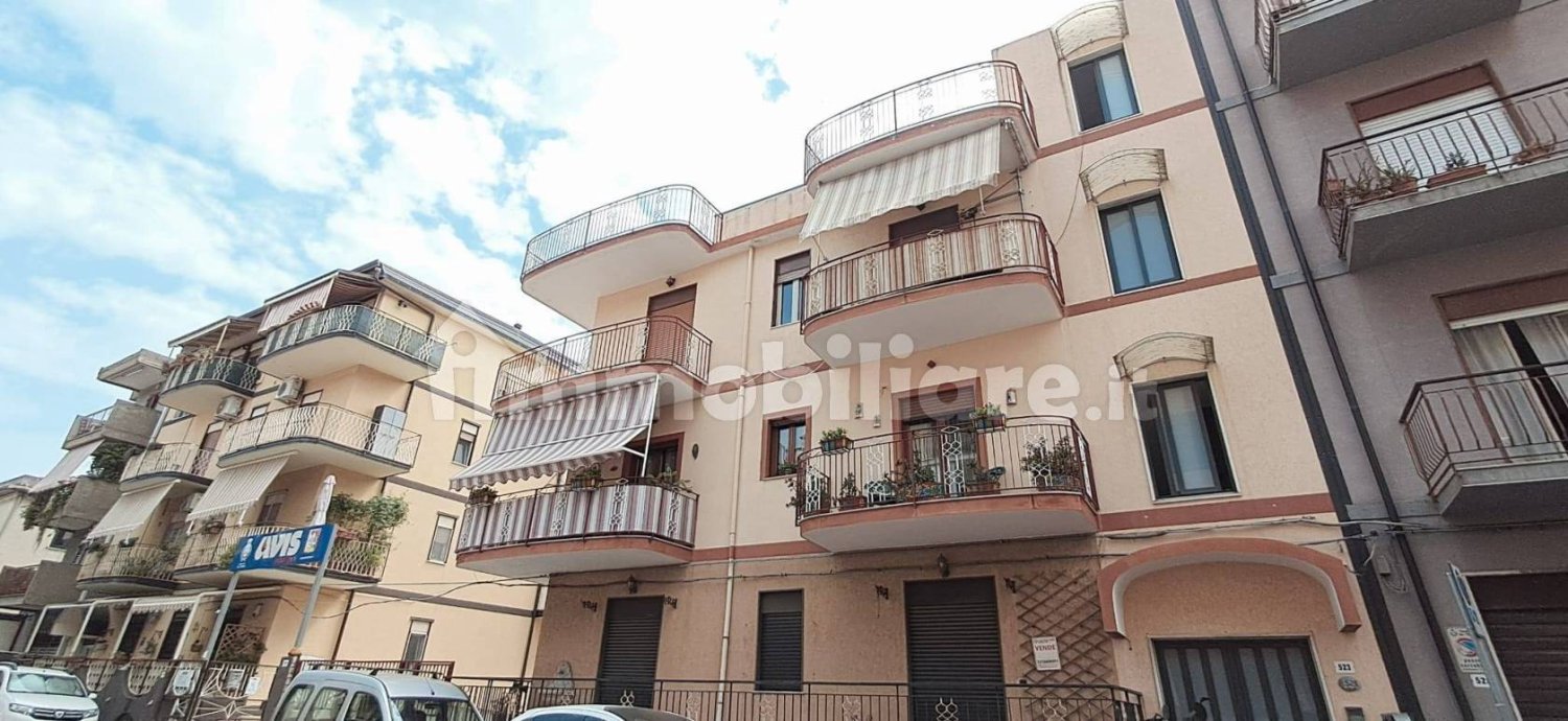 3 غرف نوم شقة في Alì Terme, Italy رقم 320990