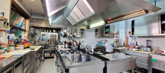 15 rooms Building in Stresa, Italy No. 214102 38