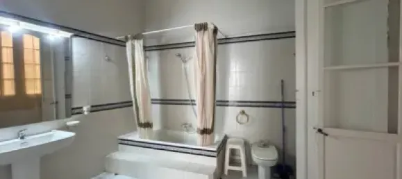  بناية في Cadiz, Spain 615متر مربع رقم 170629 27