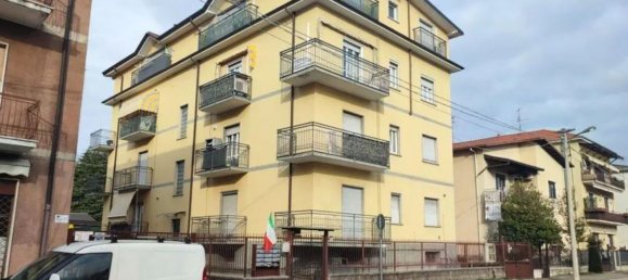 Apartamento de 3 divisões em Solaro, Italy N.º 60646 10