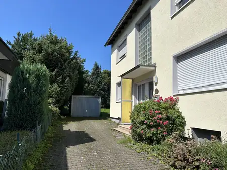 6 rooms Townhouse in Hoxter, Germany No. 181853