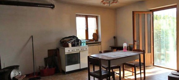 Дом с 6 комнатами в Монезильо, Италия № 75945 6