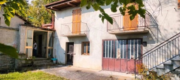 Дом с 6 комнатами в Монезильо, Италия № 75945 3