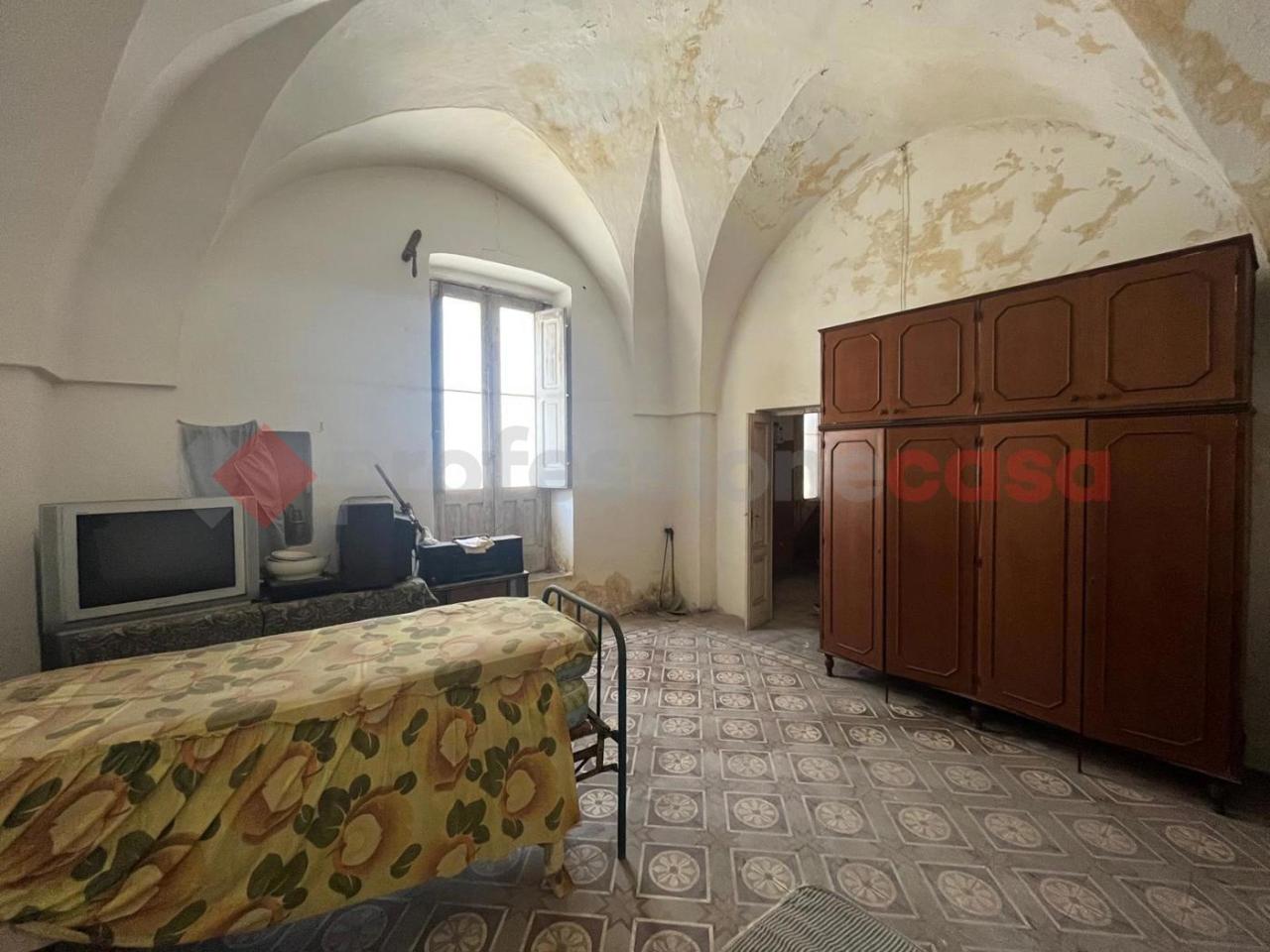 Casa de 4 habitaciónes en Manduria, Italy No. 137599