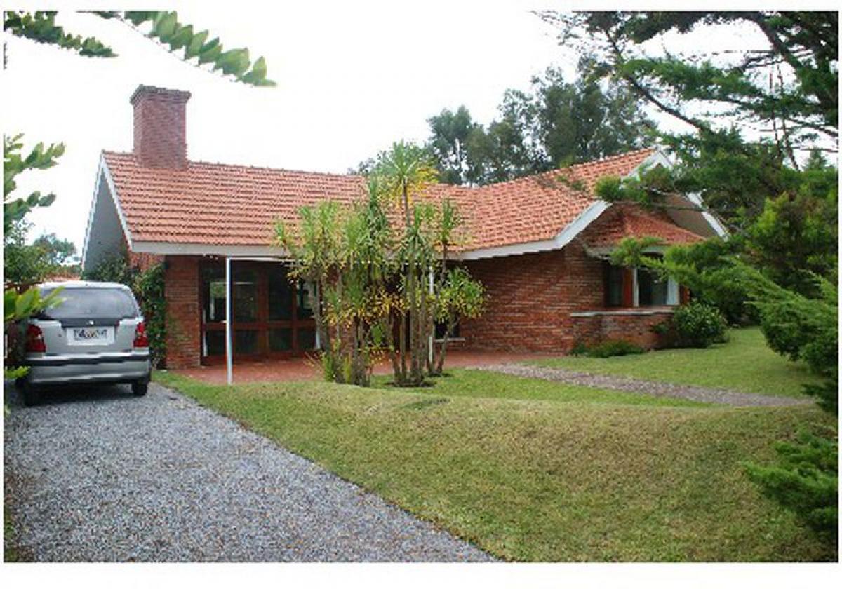 3 bedrooms House in Maldonado, Uruguay No. 3482