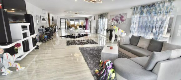 Casa de 7 habitaciónes en Rethel, France No. 59844 5