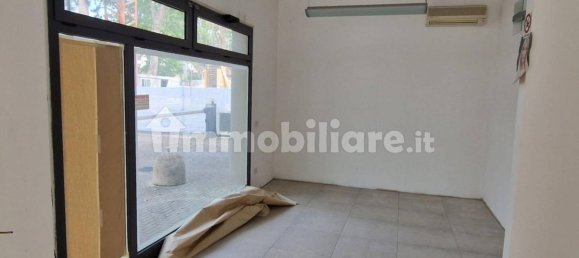 84m² Commercial property in Cattolica, Italy No. 317063 2