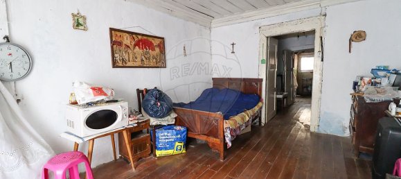 3 bedrooms House in Miranda do Corvo, Portugal No. 10630 4