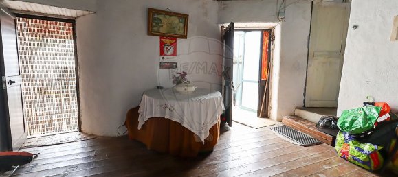 3 bedrooms House in Miranda do Corvo, Portugal No. 10630 7