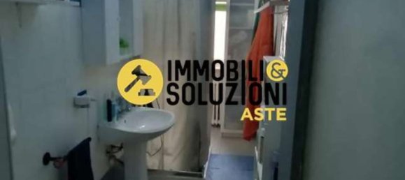 3-Zimmer Wohnung in Vercelli, Italy, Nr. 51292 7