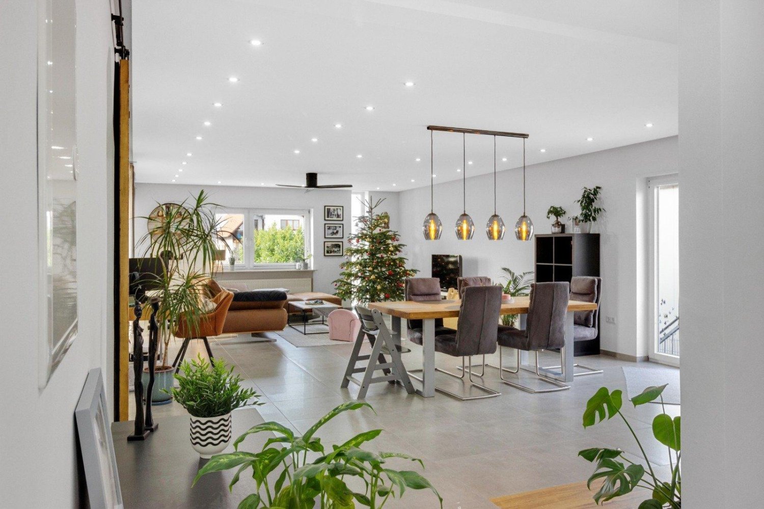 Bungalow de 5 dormitorios en Rhein-Pfalz, Germany No. 296543