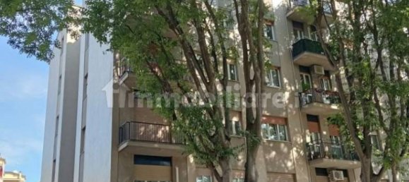 1 bedroom Apartment in Monza, Italy No. 356275 3