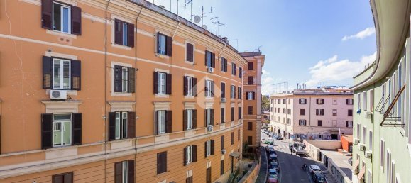 2-salle Appartement à Rome, Italy No. 230505 17