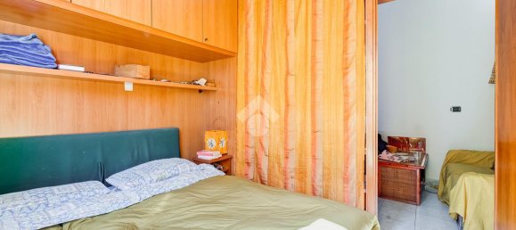 2-salle Appartement à Rome, Italy No. 230505 12