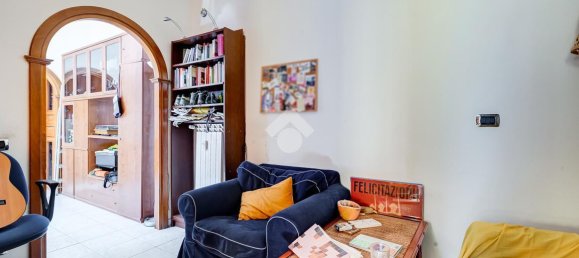 2-salle Appartement à Rome, Italy No. 230505 8