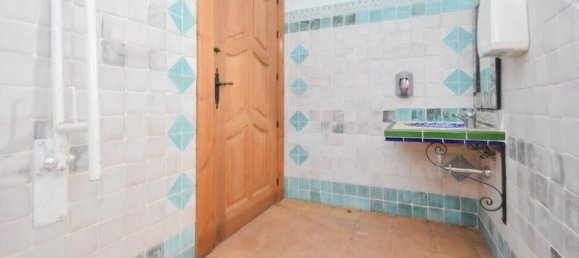 164m² Commercial property in Albolote, Spain No. 170032 30