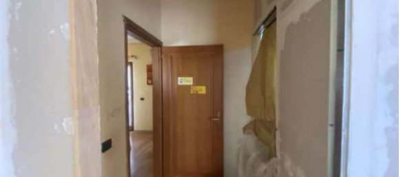 5 rooms Apartment in Montalto di Castro, Italy No. 205024 8