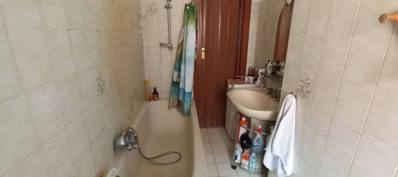 Studio in Cinisello Balsamo, Italy No. 290575 12