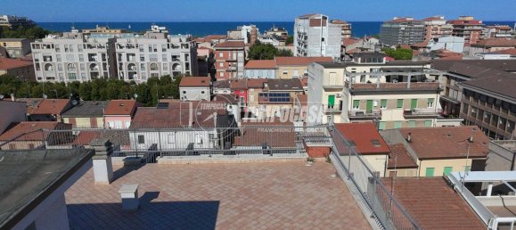 2000m² Building in Civitanova Marche, Italy No. 328254 2