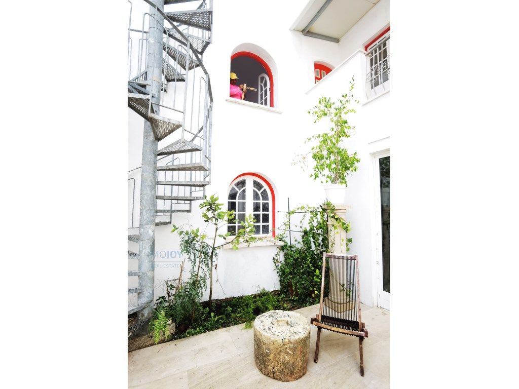 8 Schlafzimmer Haus in Costa da Caparica, Portugal, Nr. 117943