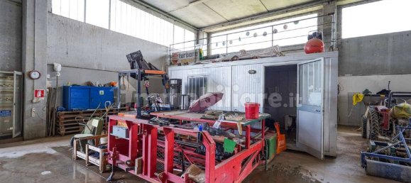 1 room Warehouse in Levate, Italy No. 286860 11