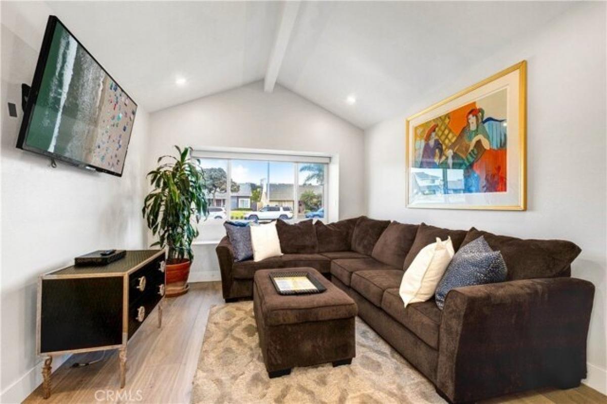 Дом с 4 спальнями в Хантингтон Бич, США № 419021