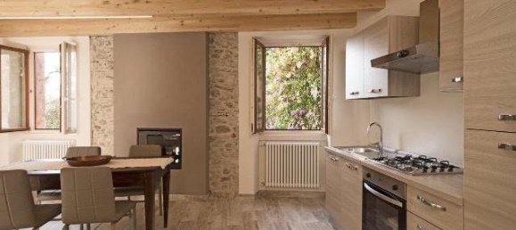 Вилла с 6 комнатами в Гарньяно, Италия № 70669 14