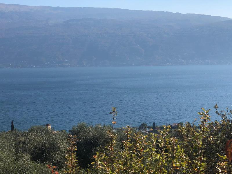 Вилла с 6 комнатами в Гарньяно, Италия № 70669