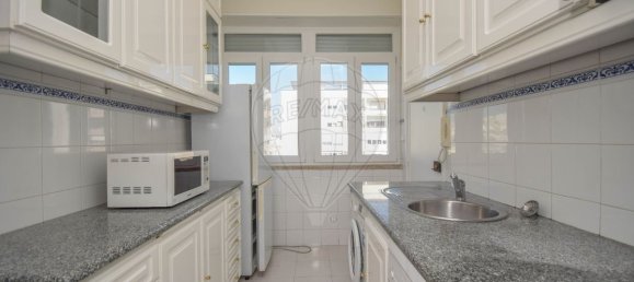 4 bedrooms Duplex in Lisbon, Portugal No. 10654 12