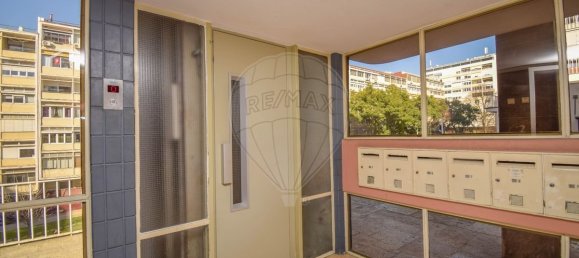 4 bedrooms Duplex in Lisbon, Portugal No. 10654 17