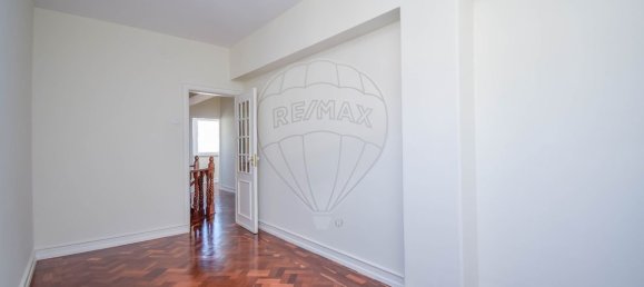 4 bedrooms Duplex in Lisbon, Portugal No. 10654 28