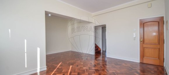 4 bedrooms Duplex in Lisbon, Portugal No. 10654 32