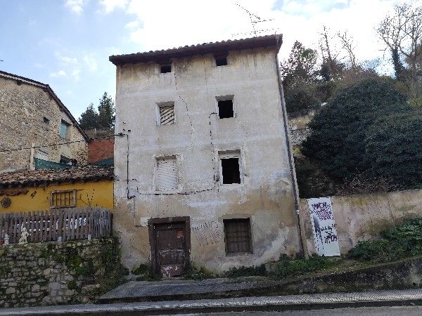 2 bedrooms Apartment in Miranda de Ebro, Spain No. 177546