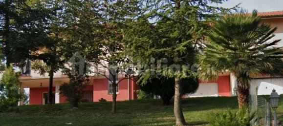 5-salle Appartement à Polverigi, Italy No. 10648 6