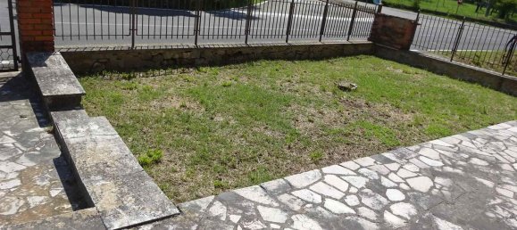 Квартира с 5 комнатами в Ареццо, Италия № 80336 5