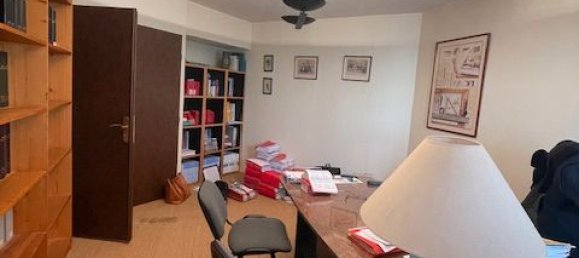 2 bedrooms Apartment in Lille, France No. 68725 3