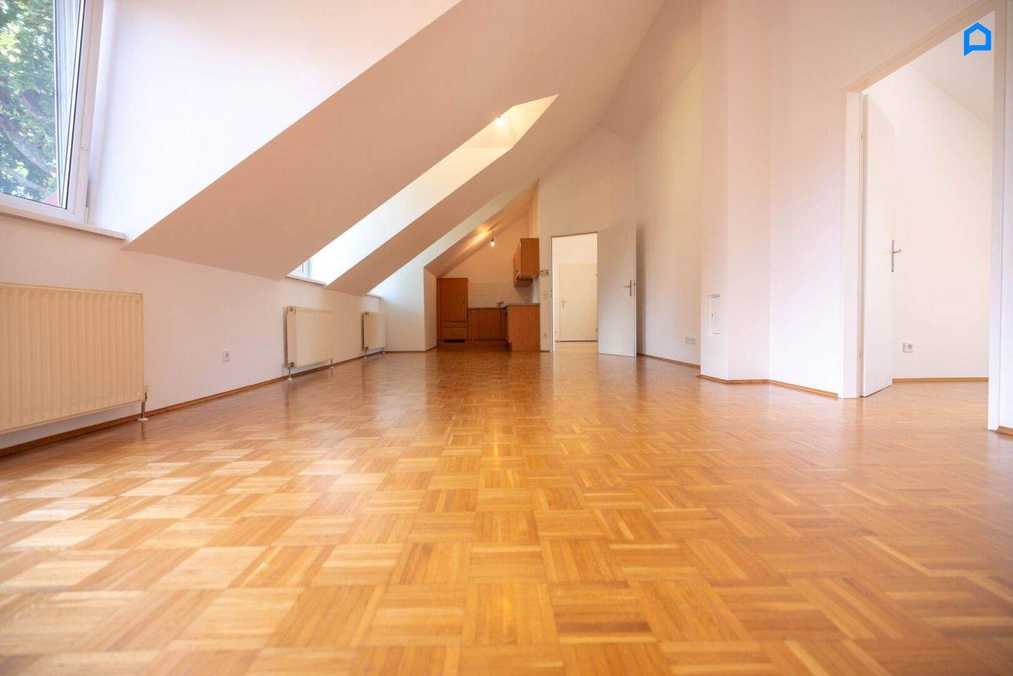 Квартира с 3 комнатами в Леопольдсдорф, Австрия № 247377