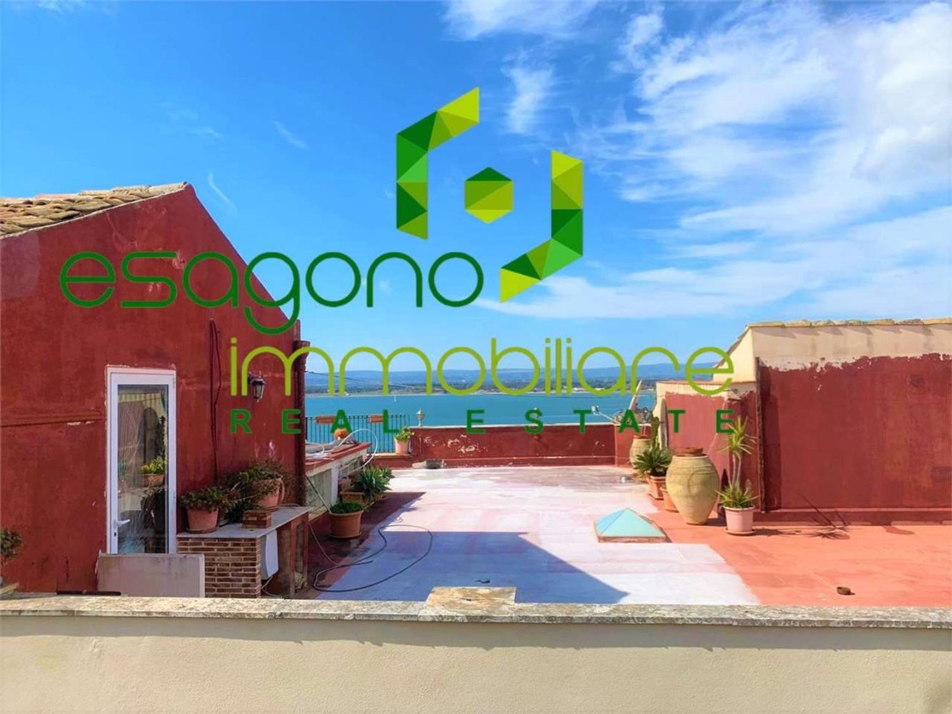 Квартира с 4 комнатами в Сиракузы, Италия № 249630