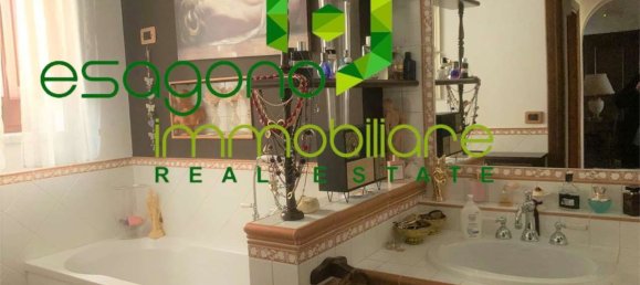 Квартира с 4 комнатами в Сиракузы, Италия № 249630 5