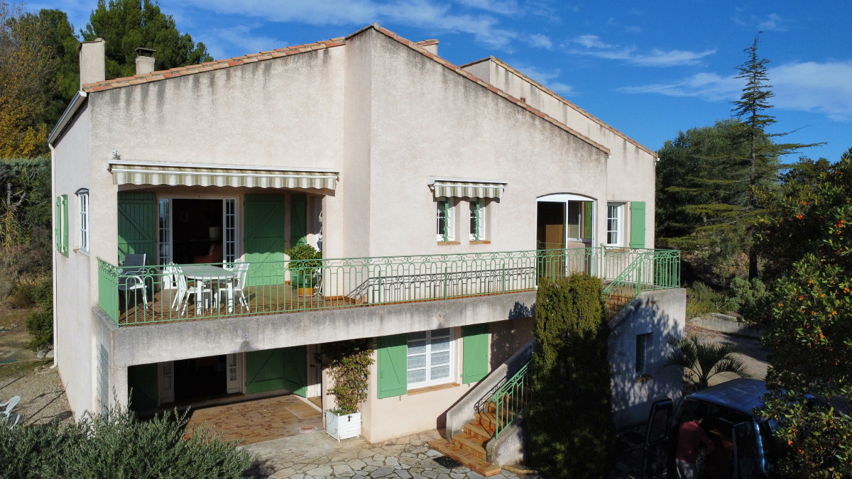 3 bedrooms House in Tourbes, France No. 190922